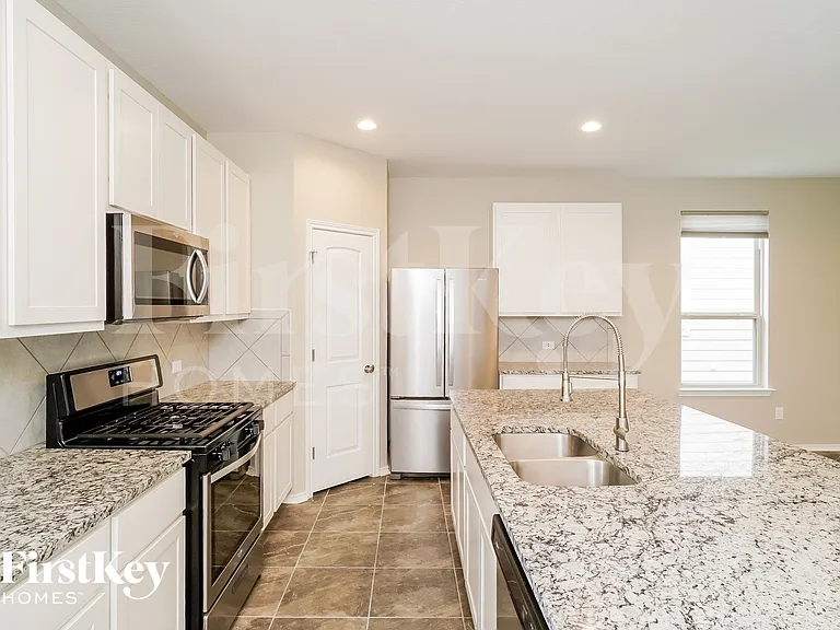 7531 Harvest Bay — Photo 6