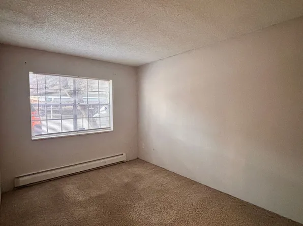 5770 E Warren Ave, Denver, CO