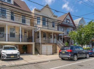 61 46th St, Weehawken, NJ 07086