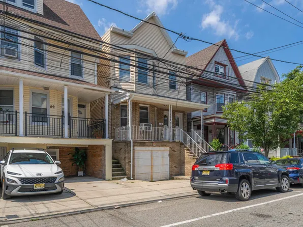 61 46th St, Weehawken, NJ 07086