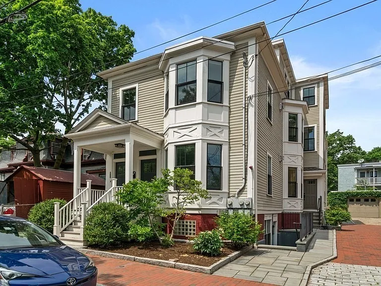 619 Franklin St #1 — Photo 1