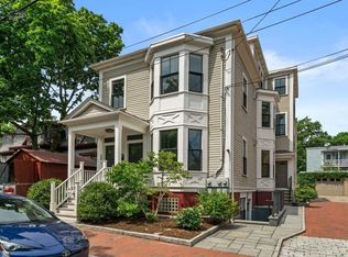 619 Franklin St #1, Cambridge, MA 02139