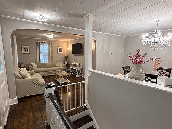 2nd image of 21 Riggs St #2