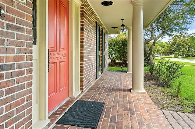 4 bed, 3.0 bath, 3243 sqft, $2,975 — Photo 3