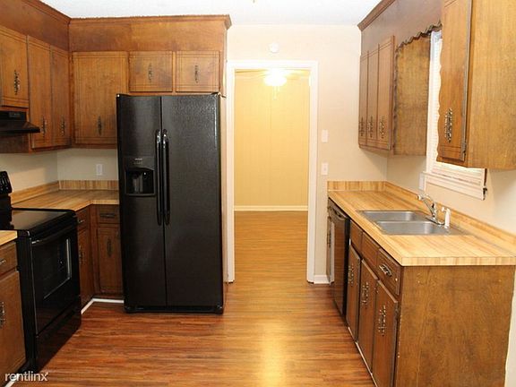 91100055_118-santa-ana-pl_west-columbia_2016_3