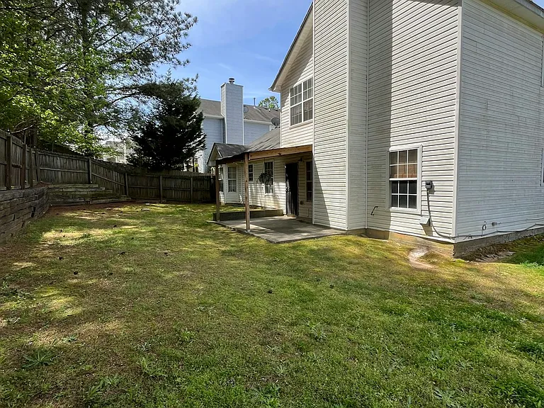5420 Sapphire Cir — Photo 17