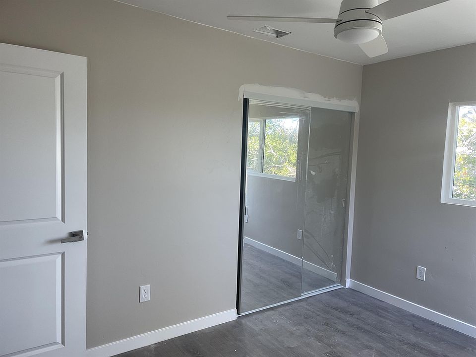 2nd image of 5018 54th St