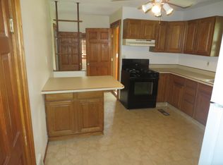 2317 Mallory St SW, Cedar Rapids, IA 52404