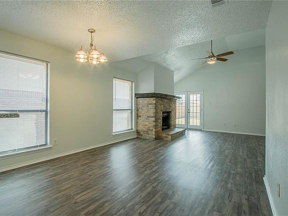 4th image of 2517 Bamberry Dr