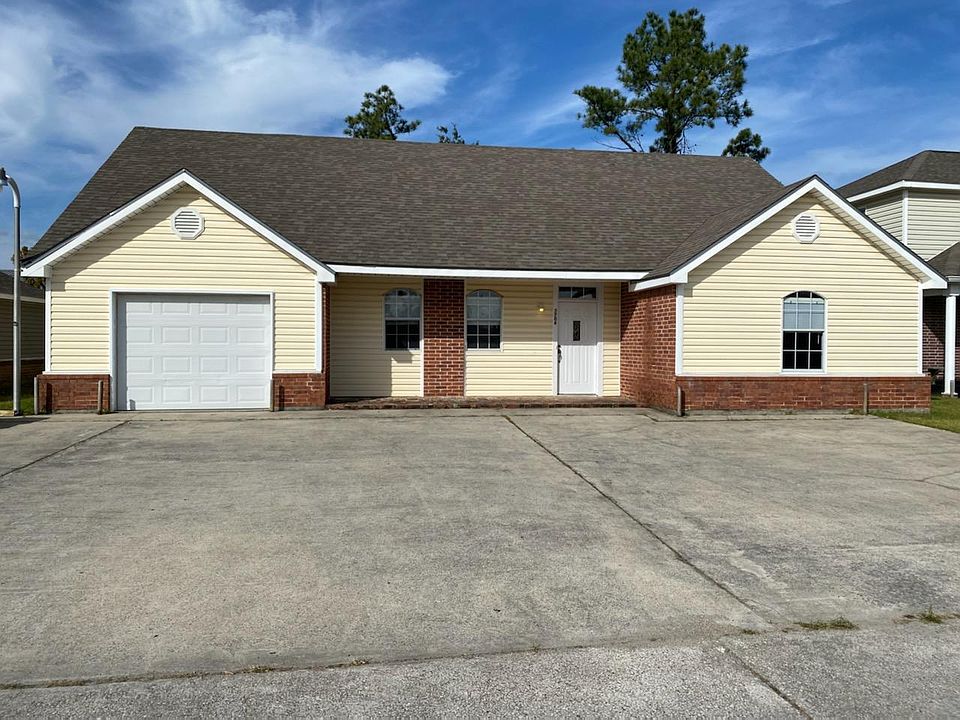 1st image of 3706 Kerry Cir