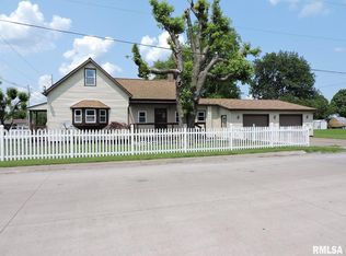 902 N Sparta St, Steeleville, IL 62288