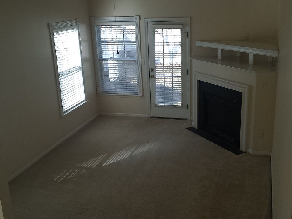 2nd image of 107 Nathan Pl