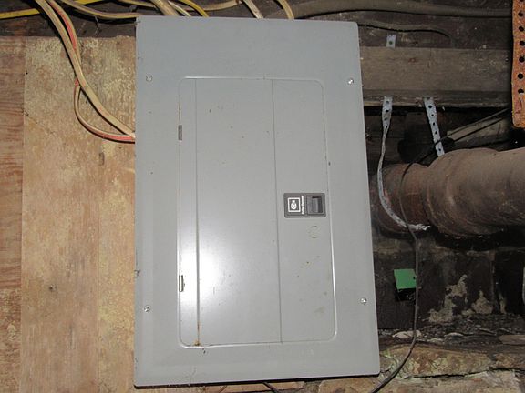 5th image of 1047 S Brady St