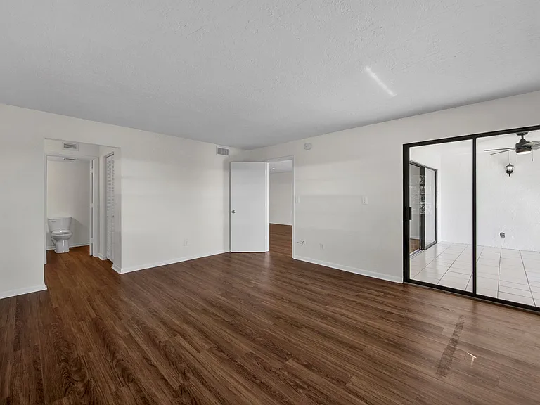 145 Cypress Way E #D-4 — Photo 16