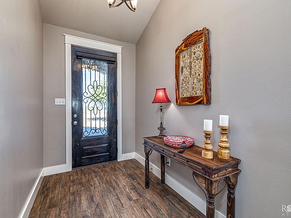 3rd image of 5876 Bridlewood Ct