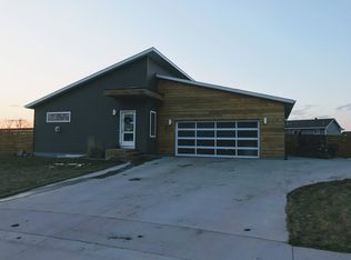 2308 Dean Ct, Brookings, SD 57006