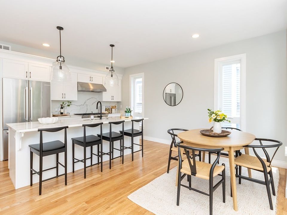 1st image of 3305-3309 Washington St #301