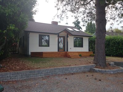 9222 Phinney Ave N, Seattle, WA, 98103