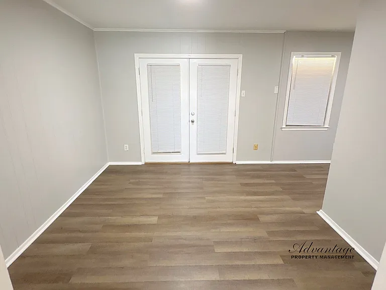3329 Harvester Ln — Photo 4