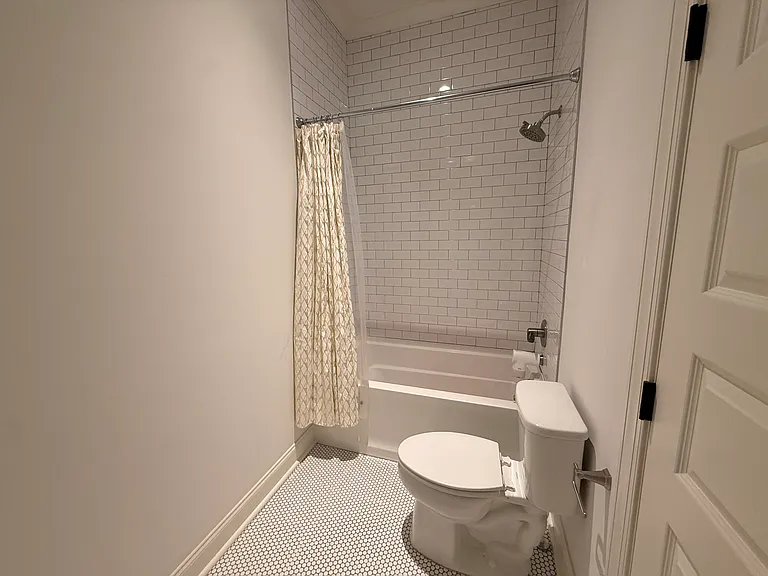 78 Twin St — Photo 16