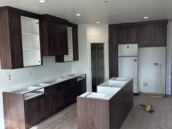 3rd image of 421 N 350 W #114