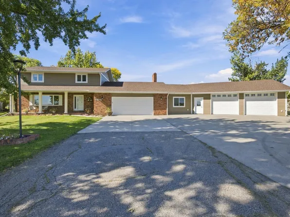 3478 45th St N, Reiles Acres, ND 58102