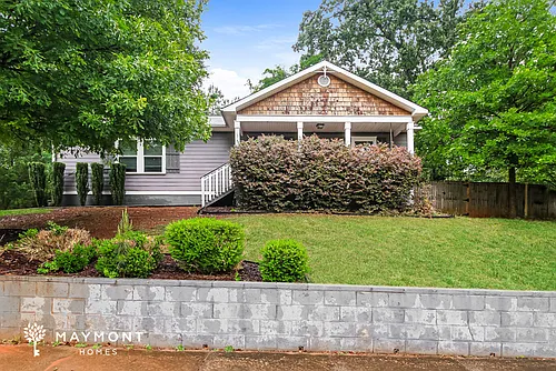 2087 Lakewood Trl SE Photo 1