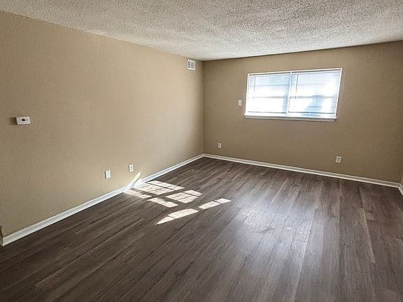 3rd image of 1033-4 S Brookside Ave