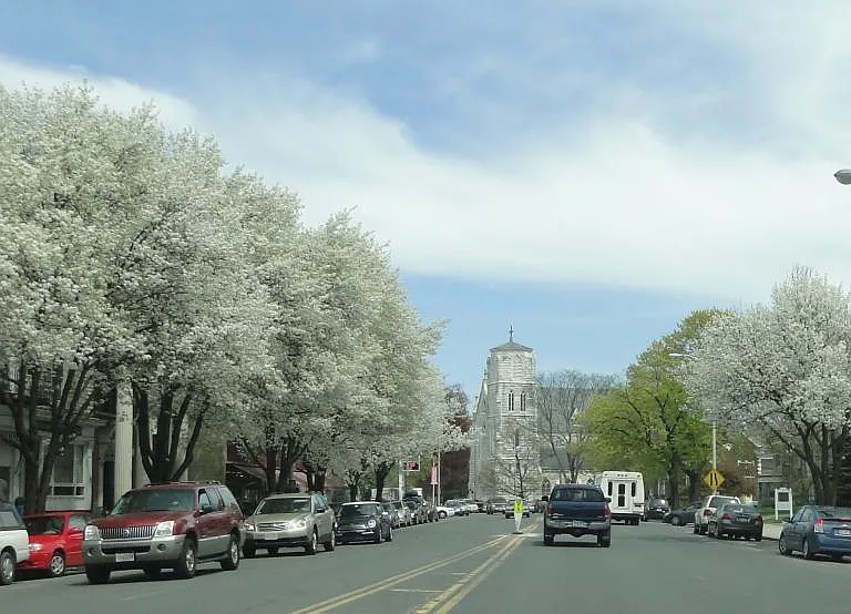 Great Barrington - 15 mins