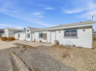 5640 Johnnie Mine St, Pahrump, NV 89060