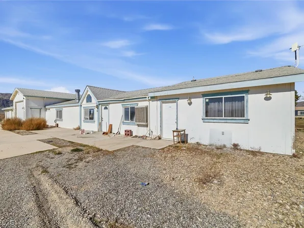 5640 Johnnie Mine St, Pahrump, NV 89060