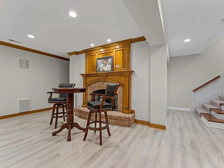 9123 E Kemper Rd — Photo 22