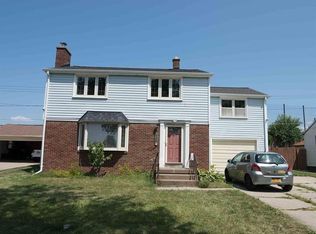201 Westfall Dr, Tonawanda, NY 14150