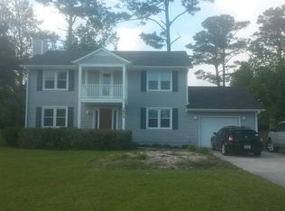 3602 Plantation Rd, Morehead City, NC 28557