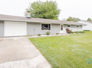 2941 Seaman Rd, Oregon, OH 43616