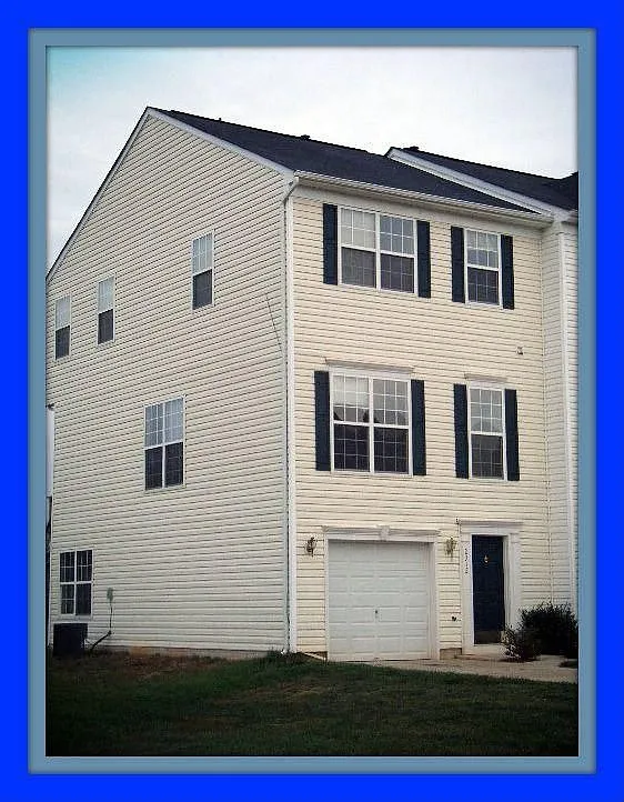 2312 Forsythia Dr photo 1