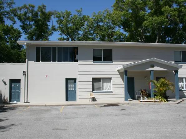 1460 E Bay Dr APT 7, Largo, FL 33771