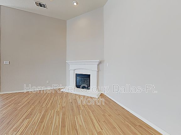 5th image of 4036 Petersburg Dr