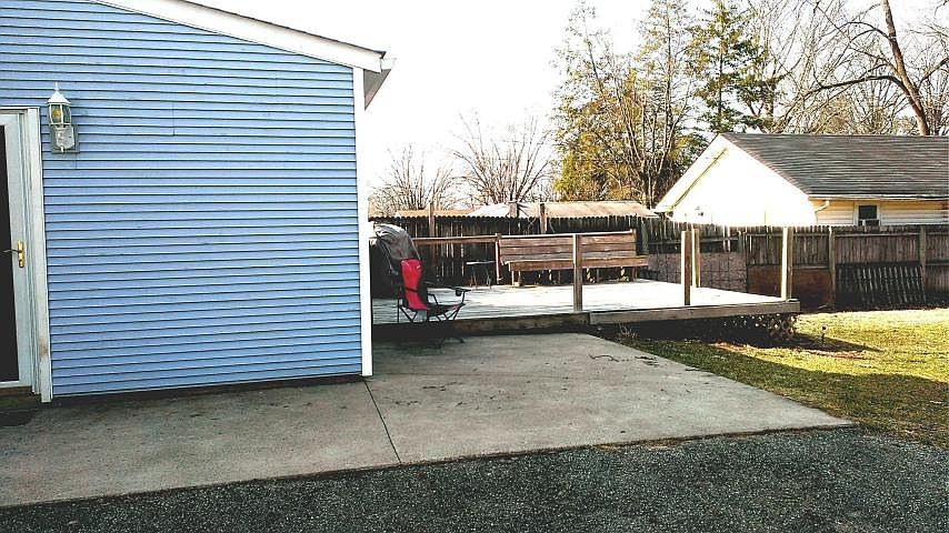 1st image of 499 Maplewood Ave