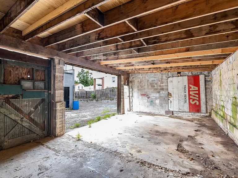 1160 Homestead St #1 — Photo 29