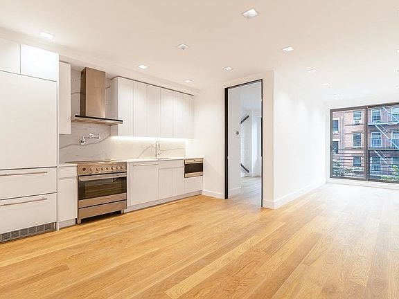2nd image of 202 Avenue A #5R