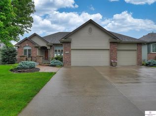 5427 N 167th St, Omaha, NE 68116