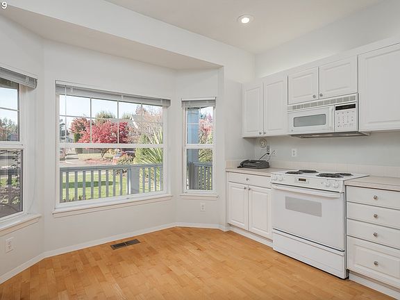 5th image of 11764 SW Tallwood Dr