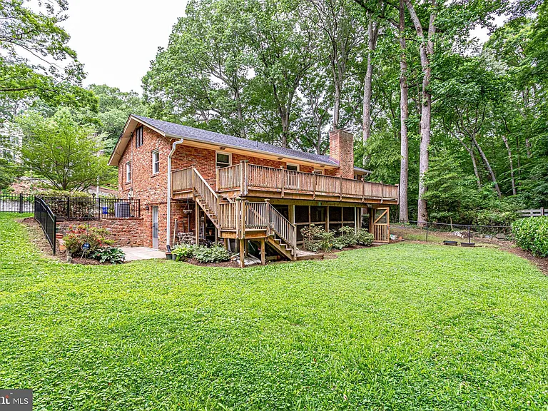 5225 Old Dominion Dr — Photo 66