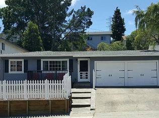 218 Vista Way, Martinez, CA 94553