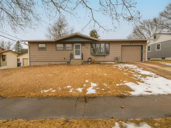 3113 S Patrick Pl, Sioux Falls, SD 57105