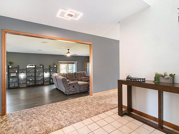 3rd image of 22921 Gardena Pl