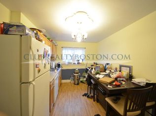 39 Beechcroft St APT 2, Brighton, MA 02135