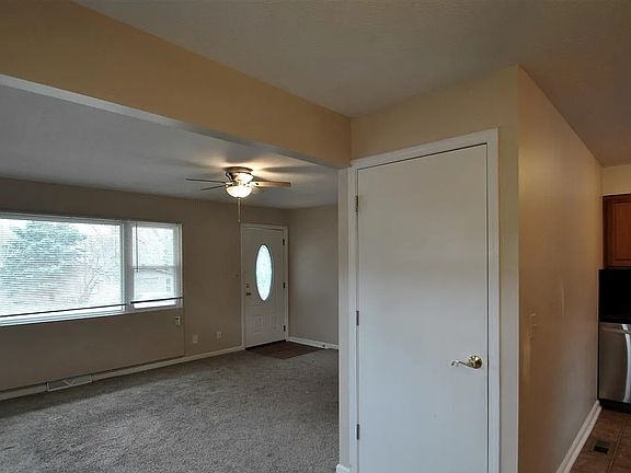 5th image of 7604 Western Ave