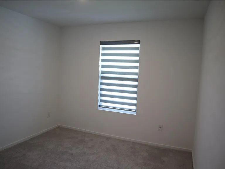 216 Lantana Ln — Photo 24